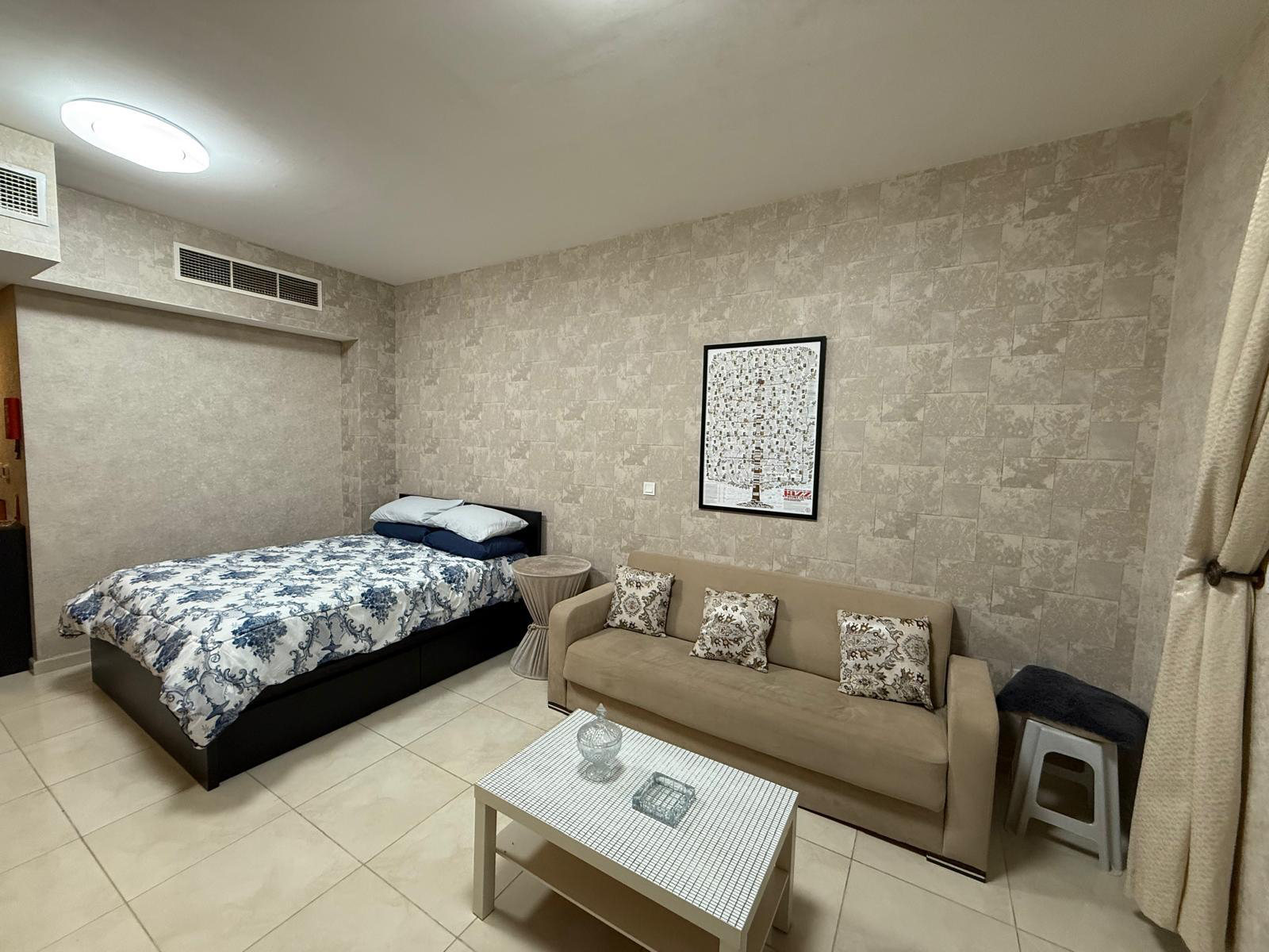 ELEGANT STUDIO FULLY FURNISHED WITH BALCONY thumbnail 5