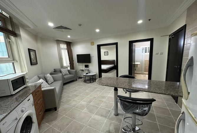 Apartment - 1 Bedroom - 1 Bathroom for rent in Imperial Suites - Old Salata - Salata - Doha