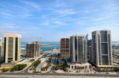 Apartment - 1 Bedroom - 2 Bathrooms for rent in Marina Residences 195 - Marina District - Lusail