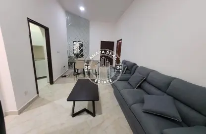 فيلا - غرفة نوم - 1 حمام للايجار في شارع ام السنيم - عين خالد - الدوحة