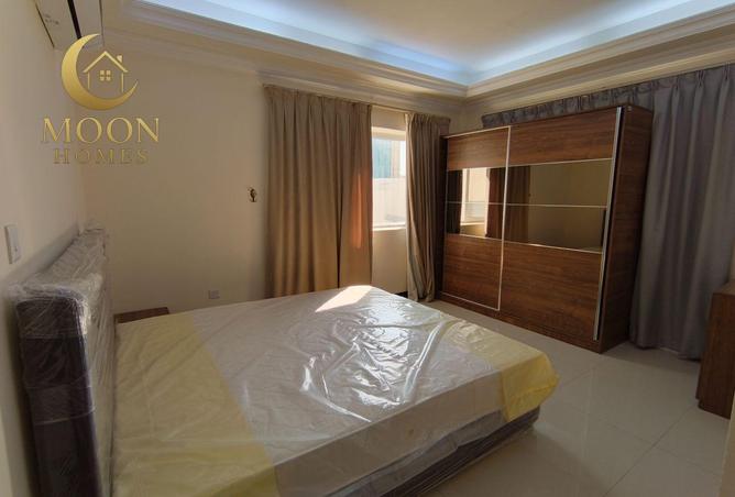 1005890 - Property Image 3