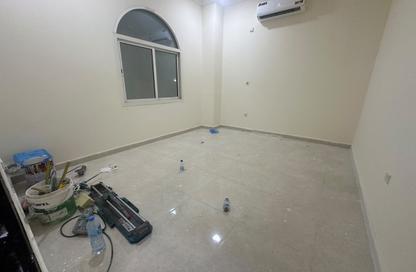 Apartment - 1 Bedroom - 1 Bathroom for rent in Al Aziziyah - Al Aziziyah - Doha Apartment - 1 Bedroom - 1 Bathroom for rent in Al Aziziyah - Al Aziziyah - Doha