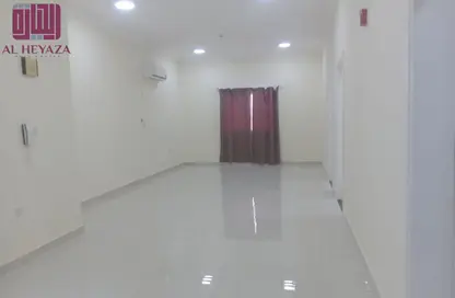 شقة - 2 غرف نوم - 2 حمامات للايجار في المرة - الريان - الدوحة