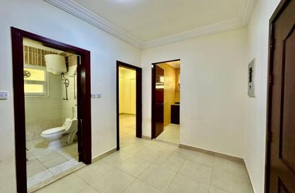 Apartment - 2 Bedrooms - 1 Bathroom for rent in Umm Ghuwailina 4 - Umm Ghuwailina - Doha Apartment - 2 Bedrooms - 1 Bathroom for rent in Umm Ghuwailina 4 - Umm Ghuwailina - Doha