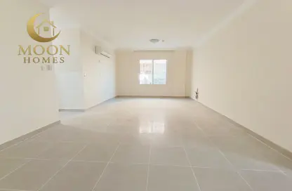 شقة - 3 غرف نوم - 2 حمامات للايجار في شارع النصر - النصر - الدوحة شقة - 3 غرف نوم - 2 حمامات للايجار في شارع النصر - النصر - الدوحة