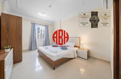 Apartment - 2 Bedrooms - 3 Bathrooms for rent in Al Sadd Road - Al Sadd - Doha