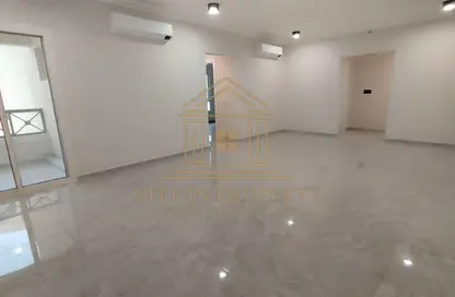 Apartment - 3 Bedrooms - 3 Bathrooms for rent in Musheireb Tower - Musheireb - Musheireb - Doha
