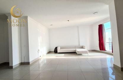 Apartment - 1 Bedroom - 1 Bathroom for rent in Umm Ghwailina Comm - Umm Ghuwalina - Umm Ghuwailina - Doha Apartment - 1 Bedroom - 1 Bathroom for rent in Umm Ghwailina Comm - Umm Ghuwalina - Umm Ghuwailina - Doha