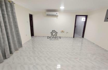 Apartment - 2 Bedrooms - 2 Bathrooms for rent in Anas Street - Fereej Bin Mahmoud North - Fereej Bin Mahmoud - Doha