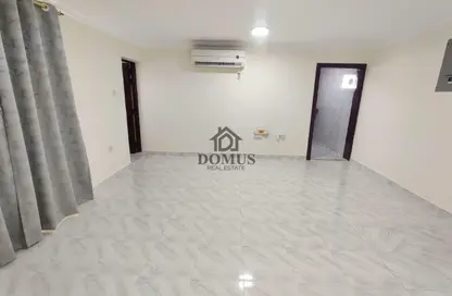 Apartment - 2 Bedrooms - 2 Bathrooms for rent in Anas Street - Fereej Bin Mahmoud North - Fereej Bin Mahmoud - Doha