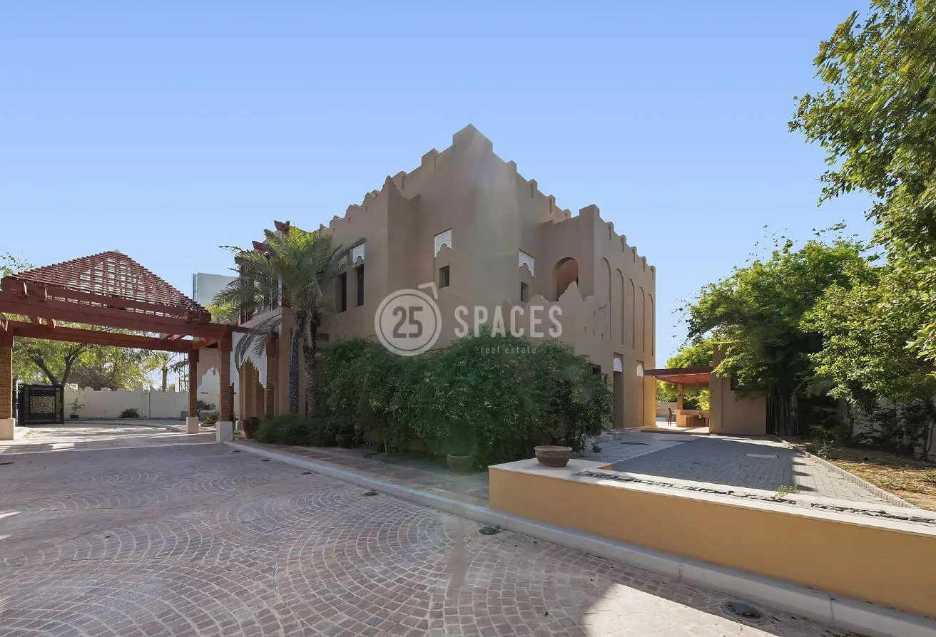 61619113 - Property Main Image