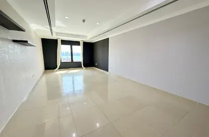 شقة - 1 حمام للايجار في طريق بورتو الغربي - بورتو أرابيا - جزيرة اللؤلؤة - الدوحة