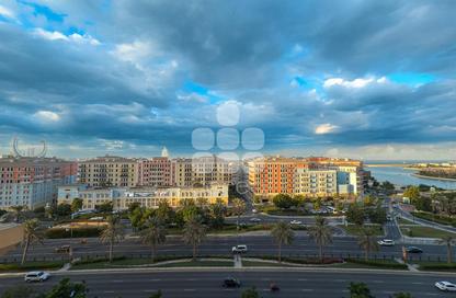 Apartment - 2 - 3 for sale in Tower 13 - Porto Arabia - The Pearl Island - Doha