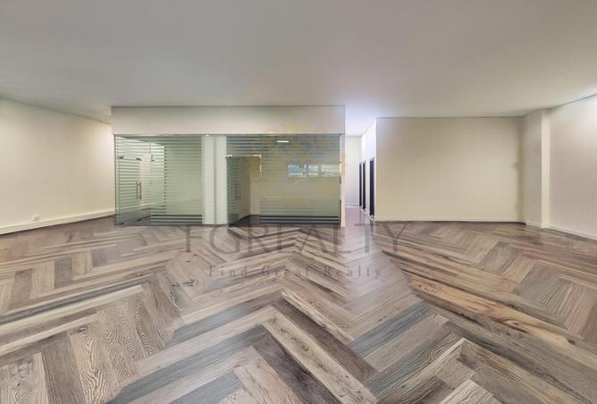 1008056 - Property Image 2