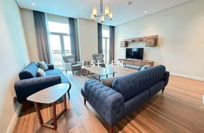 Apartment - 3 Bedrooms - 5 Bathrooms for rent in Floresta Gardens - Floresta Gardens - The Pearl Island - Doha