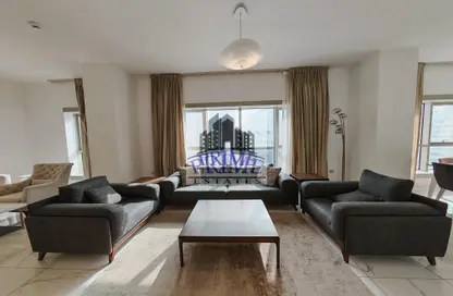 Apartment - 3 Bedrooms - 4 Bathrooms for rent in Al Shatt Street - West Bay - Doha