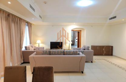 Apartment - 2 Bedrooms - 2 Bathrooms for rent in East Porto Drive - Porto Arabia - The Pearl Island - Doha