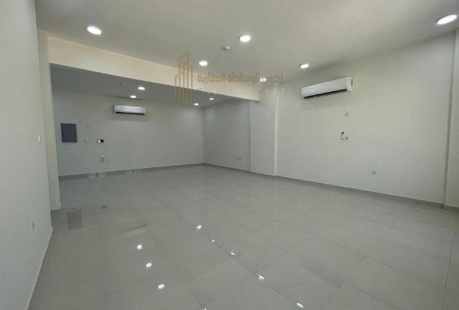 982451 - Property Image 2