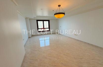 Apartment - 2 Bedrooms - 3 Bathrooms for rent in East Porto Drive - Porto Arabia - The Pearl Island - Doha