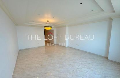 Apartment - 2 Bedrooms - 3 Bathrooms for rent in East Porto Drive - Porto Arabia - The Pearl Island - Doha
