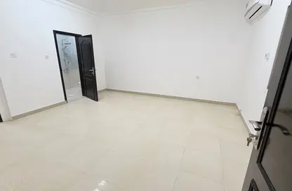 Apartment - Studio - 1 Bathroom for rent in Al Duhail - Al Duhail - Doha