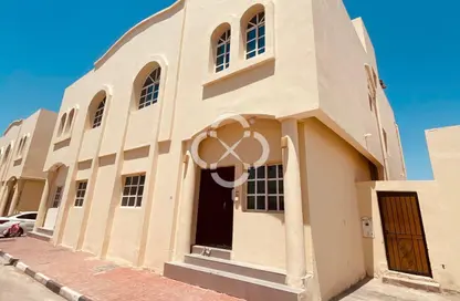 Villa - Studio - 6 Bathrooms for rent in Umm Salal Ali - Umm Salal Ali - Doha
