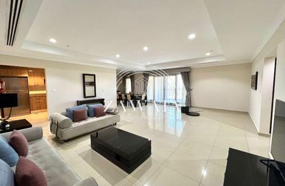 Apartment - 2 Bedrooms - 3 Bathrooms for rent in Tower 13 - Porto Arabia - The Pearl Island - Doha