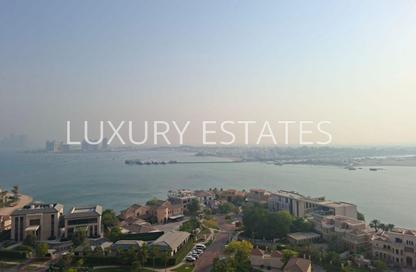 Apartment - 2 Bedrooms - 3 Bathrooms for rent in East Porto Drive - Porto Arabia - The Pearl Island - Doha