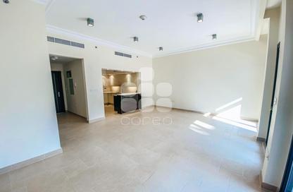 Apartment - 1 - 2 for rent in Carnaval - Qanat Quartier - The Pearl Island - Doha