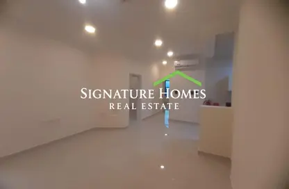 Apartment - 2 Bedrooms - 2 Bathrooms for rent in Old Airport Residential Apartments - Old Airport Road - Doha