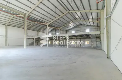 Warehouse - Studio for rent in East Industrial Street - Birkat Al Awamer - Al Wakra