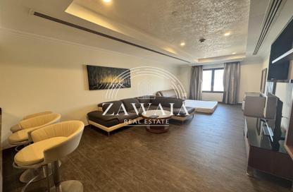 Apartment - Studio - 1 Bathroom for rent in One Porto Arabia - Porto Arabia - The Pearl Island - Doha