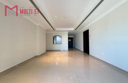 Apartment - 1 - 2 for rent in East Porto Drive - Porto Arabia - The Pearl Island - Doha Apartment - 1 - 2 for rent in East Porto Drive - Porto Arabia - The Pearl Island - Doha
