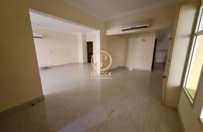Compound - 4 Bedrooms - 4 Bathrooms for rent in OPT-TCHR - Al Gharrafa - Al Gharrafa - Doha