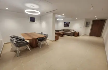 Apartment - 1 Bedroom - 2 Bathrooms for rent in Old Airport Residential Apartments - Old Airport Road - Doha Apartment - 1 Bedroom - 2 Bathrooms for rent in Old Airport Residential Apartments - Old Airport Road - Doha