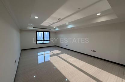 Apartment - 1 - 2 for rent in One Porto Arabia - Porto Arabia - The Pearl Island - Doha Apartment - 1 - 2 for rent in One Porto Arabia - Porto Arabia - The Pearl Island - Doha