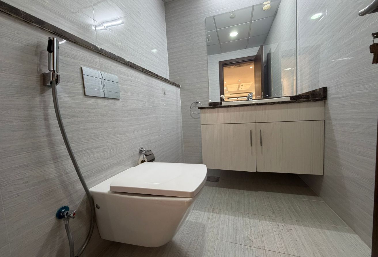 Premium 1BR | Semi-Furnishe | Porto Arabia |6,500 thumbnail 8