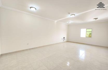Apartment - 3 Bedrooms - 2 Bathrooms for rent in EB12 - Fereej Bin Mahmoud North - Fereej Bin Mahmoud - Doha