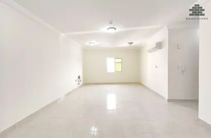 Apartment - 3 Bedrooms - 2 Bathrooms for rent in EB12 - Fereej Bin Mahmoud North - Fereej Bin Mahmoud - Doha