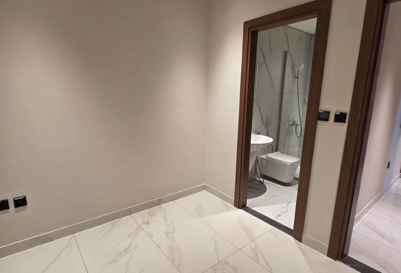 AMAZING BRAND NEW 3 BHK FF SEA VIEW HIGHER FLOOR thumbnail 24