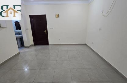 Apartment - 2 Bedrooms - 2 Bathrooms for rent in Muntazah 7 - Al Muntazah - Doha Apartment - 2 Bedrooms - 2 Bathrooms for rent in Muntazah 7 - Al Muntazah - Doha