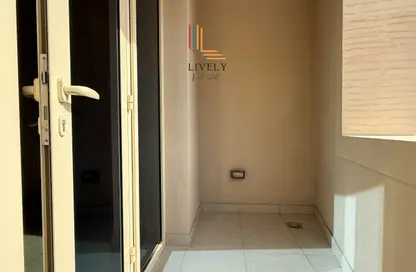 شقة - غرفة نوم - 2 حمامات للايجار في دي 22 - فوكس هيلز - الوسيل