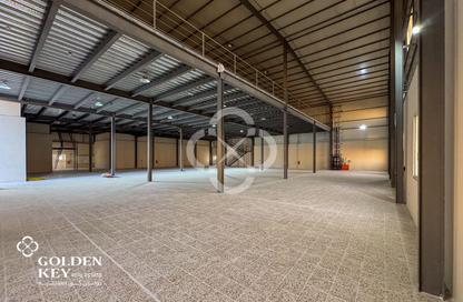 Warehouse - Studio for rent in East Industrial Street - Birkat Al Awamer - Al Wakra