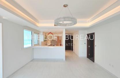Apartment - 1 Bedroom - 2 Bathrooms for sale in Crystal Residence - Gewan Island - The Pearl Island - Doha