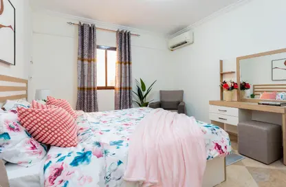 شقة - 3 غرف نوم - 3 حمامات للايجار في قرية ازدان الجنوبية - قرية إزدان - الوكرة