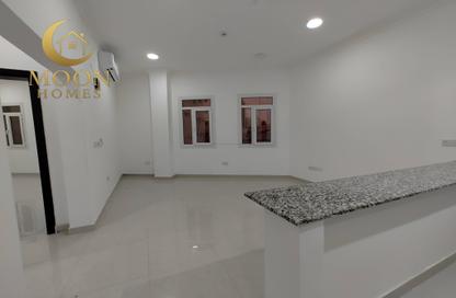 Apartment - 2 Bedrooms - 2 Bathrooms for rent in Old Al Ghanim - Al Ghanim - Doha