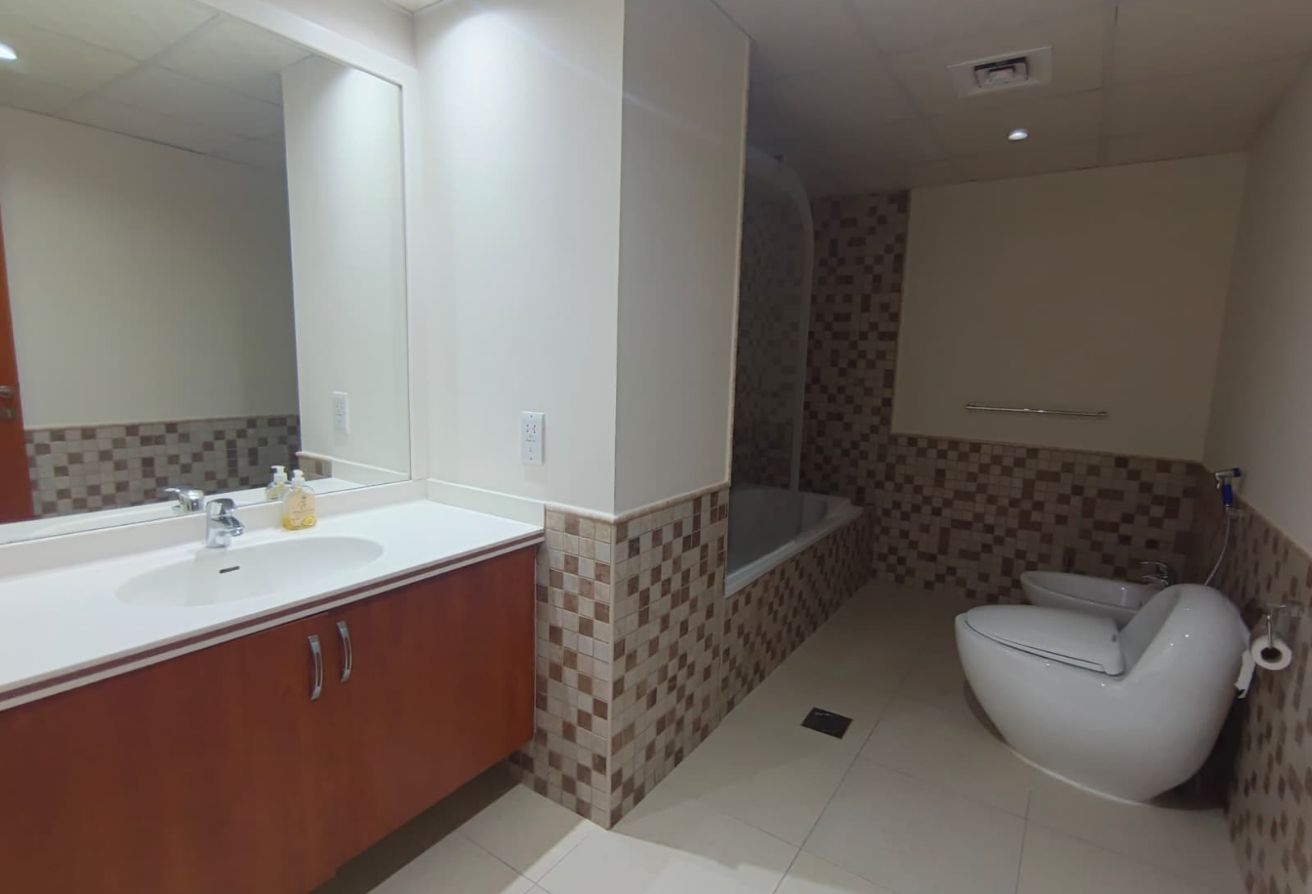 Spacious 1BR | Big Layout | 126 SQM | Bills Includ thumbnail 5