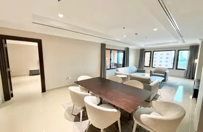 Apartment - 1 Bedroom - 2 Bathrooms for rent in East Porto Drive - Porto Arabia - The Pearl Island - Doha