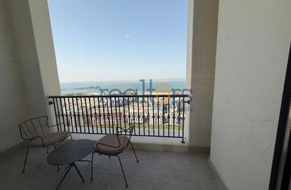 Duplex - 2 Bedrooms - 3 Bathrooms for rent in Viva West - Viva Bahriyah - The Pearl Island - Doha