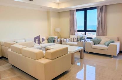 Apartment - 2 Bedrooms - 3 Bathrooms for rent in Tower 21 - Porto Arabia - The Pearl Island - Doha